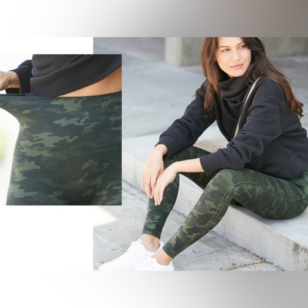 Spanx seamless green Camo leggings size medium